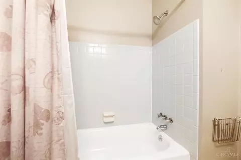 6632 Echo Ln, Cincinnati, OH 45230 photo 19
