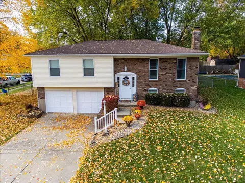 1219 Village Glen Dr, Batavia, OH 45103