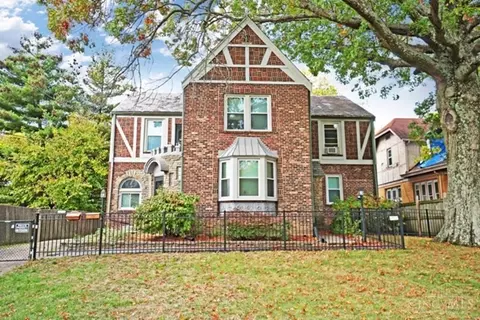 701 Elberon, Cincinnati, OH 45205