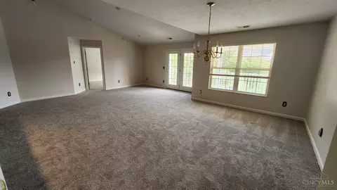 3621 Hazelnut Ct, Cleves, OH 45002 photo 5