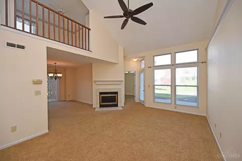 480 Madeira Ct, Cincinnati, OH 45255 photo 2