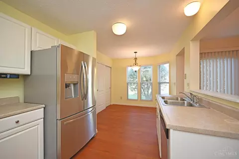 480 Madeira Ct, Cincinnati, OH 45255 photo 8