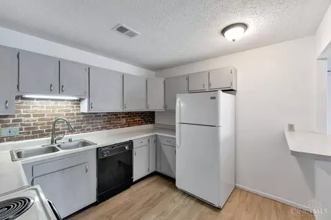 547 Davis #3, Cincinnati, OH 45255 photo 7