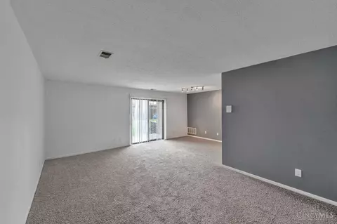547 Davis #3, Cincinnati, OH 45255 photo 4