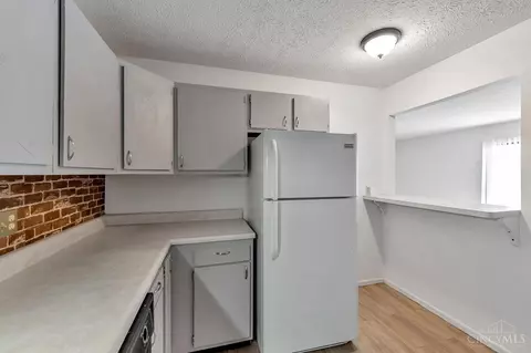 547 Davis #3, Cincinnati, OH 45255 photo 8