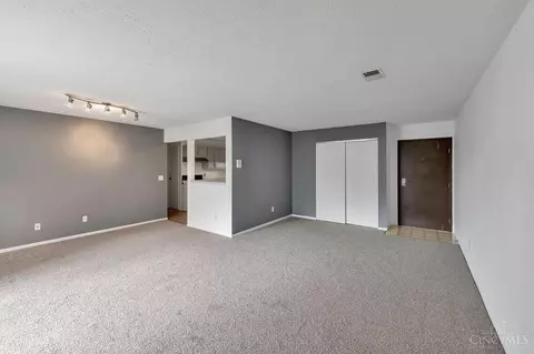 547 Davis #3, Cincinnati, OH 45255 photo 6