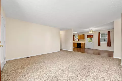 396 Misty Dawn, Hamilton Township, OH 45039 photo 4