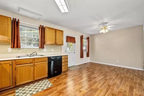 396 Misty Dawn, Hamilton Township, OH 45039 photo 10