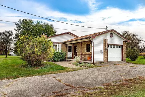 1049 Old 122, Lebanon, OH 45036