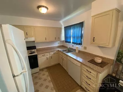 11395 Hanover Rd, Forest Park, OH 45240 photo 3
