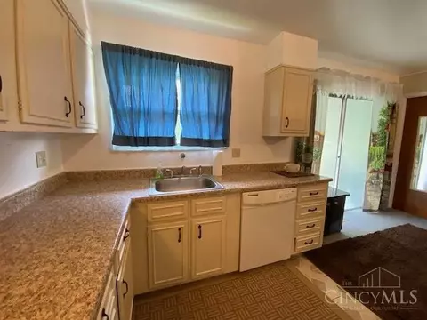 11395 Hanover Rd, Forest Park, OH 45240 photo 7