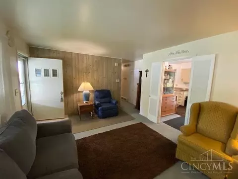 11395 Hanover Rd, Forest Park, OH 45240 photo 2