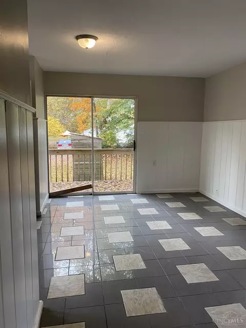 159 Richardson, Cincinnati, OH 45233 photo 5