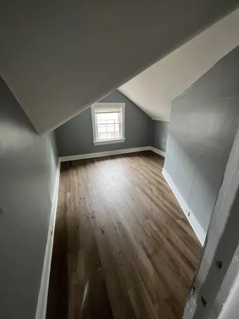 735 Oak, Cincinnati, OH 45206 photo 3