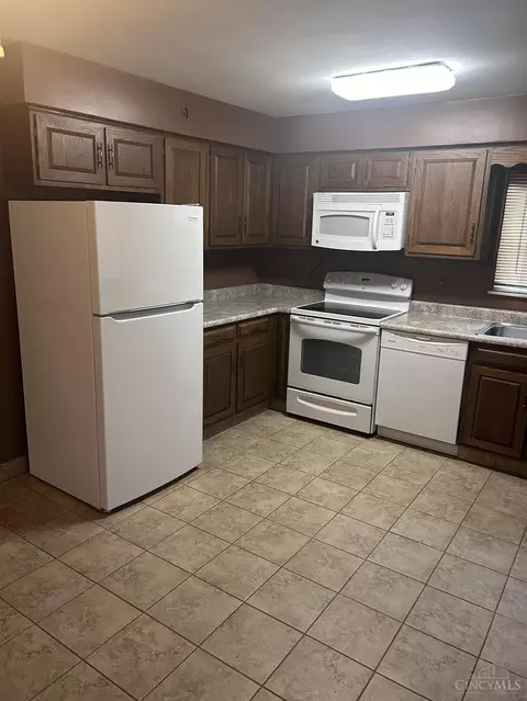 9350 Jericho Dr, Cincinnati, OH 45231 photo 5