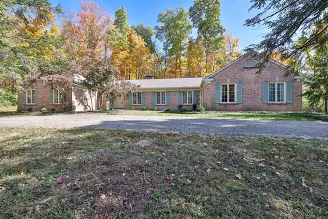 8035 Indian Hl, Cincinnati, OH 45243