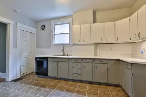 3061 Hull, Cincinnati, OH 45211 photo 12