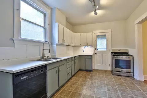3061 Hull, Cincinnati, OH 45211 photo 11