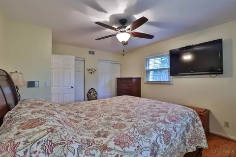 8534 Hallridge Ct, Cincinnati, OH 45231 photo 16