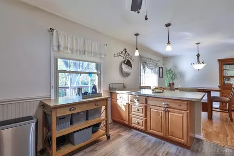 8534 Hallridge Ct, Cincinnati, OH 45231 photo 14