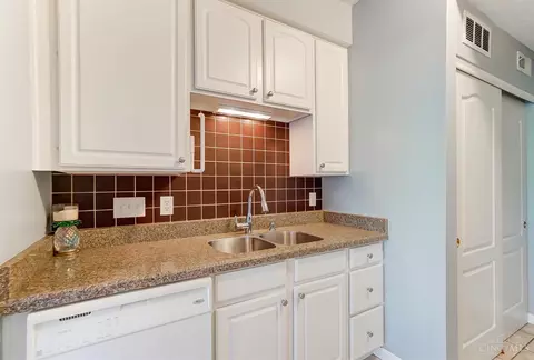 2442 Elderberry Ct, Cincinnati, OH 45239 photo 12