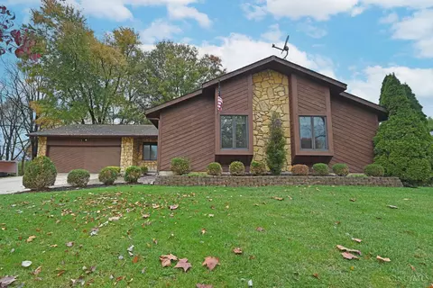 6141 Chablis Dr, Liberty, OH 45011