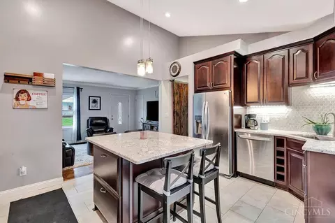 211 Biddle, Harrison, OH 45030 photo 9