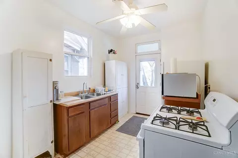 940 Sunset, Cincinnati, OH 45205 photo 10