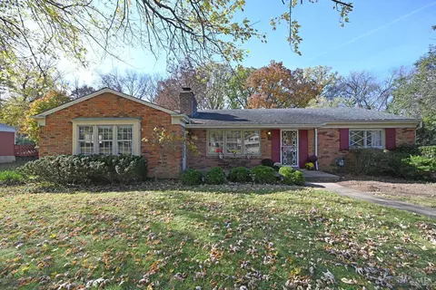 2218 Berrywood Dr, Cincinnati, OH 45244