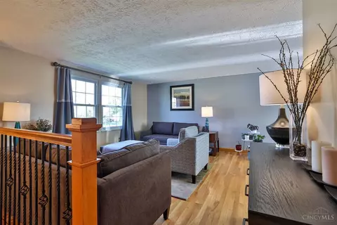 1389 Longacre Dr, Forest Park, OH 45240 photo 4