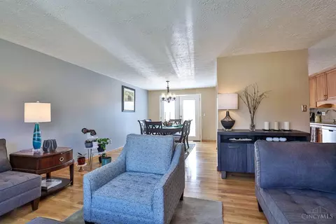 1389 Longacre Dr, Forest Park, OH 45240 photo 6