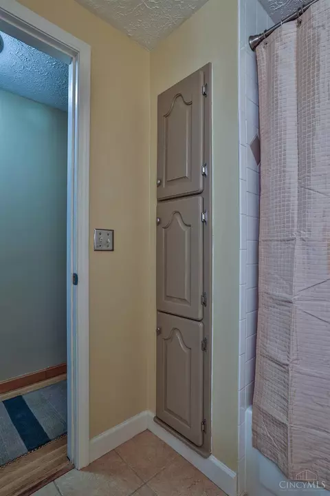1389 Longacre Dr, Forest Park, OH 45240 photo 30