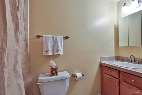 1389 Longacre Dr, Forest Park, OH 45240 photo 23