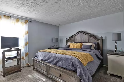 1389 Longacre Dr, Forest Park, OH 45240 photo 13
