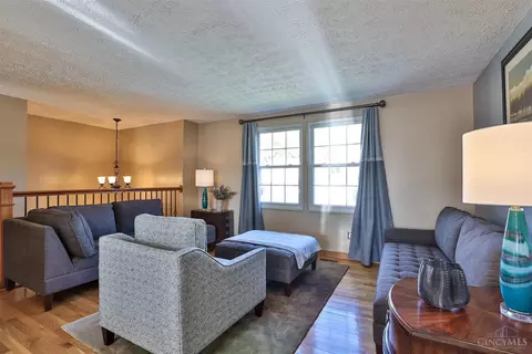 1389 Longacre Dr, Forest Park, OH 45240 photo 5
