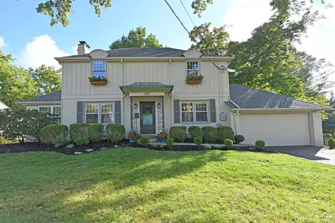 6001 Orchard Dr, Anderson Twp, OH 45230