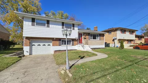 8979 Cherry Blossom Ln, Cincinnati, OH 45231