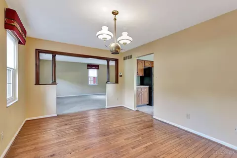 1041 Devils Backbone, Cincinnati, OH 45233 photo 6