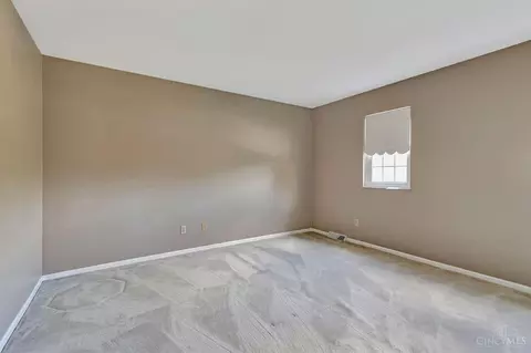 1041 Devils Backbone, Cincinnati, OH 45233 photo 21