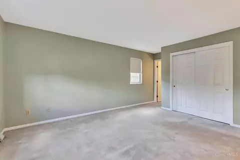 1041 Devils Backbone, Cincinnati, OH 45233 photo 24