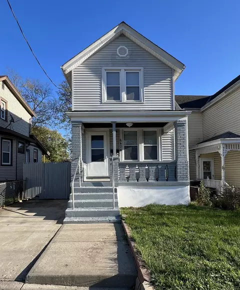 6404 Elmwood, Cincinnati, OH 45216