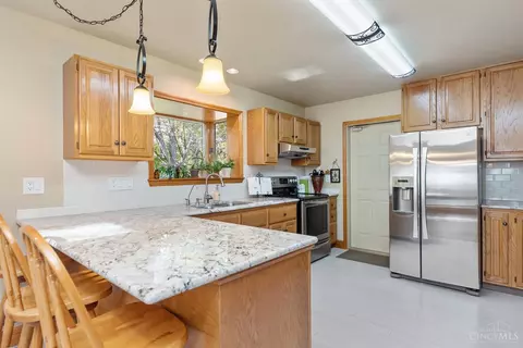 4967 Barnstable, Cincinnati, OH 45244 photo 11