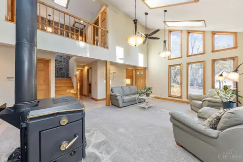 4967 Barnstable, Cincinnati, OH 45244 photo 7