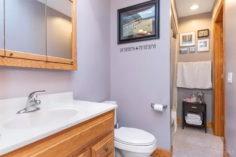 4967 Barnstable, Cincinnati, OH 45244 photo 21