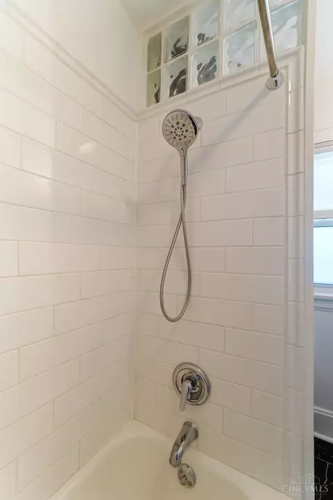 3148 Mapleleaf Ave, Cincinnati, OH 45213 photo 32
