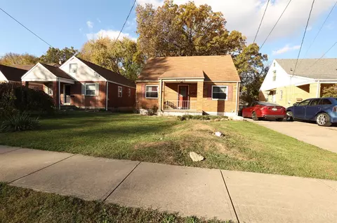 2006 Carpenter, North College Hill, OH 45239