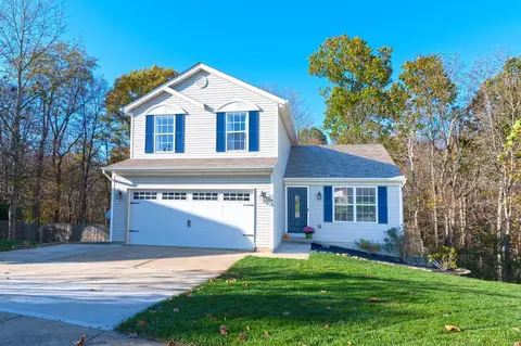 141 Paddle Wheel Dr, New Richmond, OH 45157
