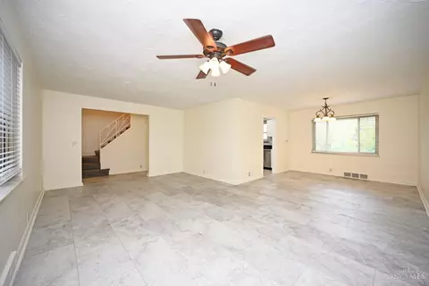 1128 Clearbrook Dr, Cincinnati, OH 45229 photo 10