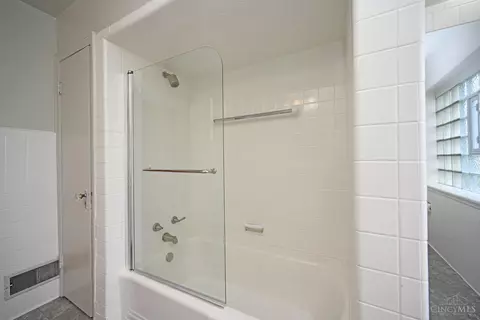 1128 Clearbrook Dr, Cincinnati, OH 45229 photo 28