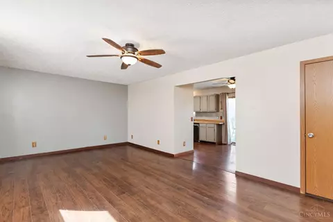 2271 Tucker, Blanchester, OH 45107 photo 22